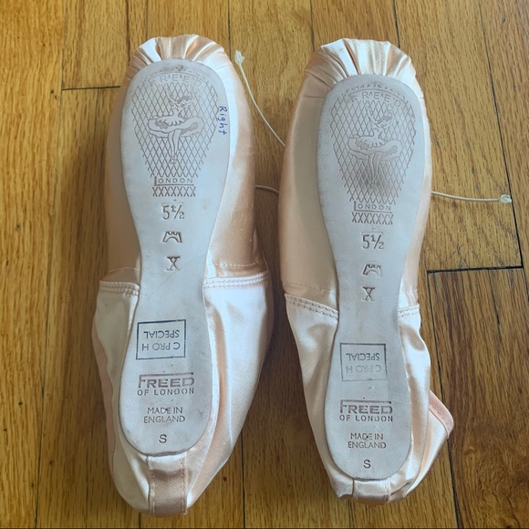 Freed Classic Pro 5.5 X Castle Maker Pointe Shoes - Picture 2 of 3